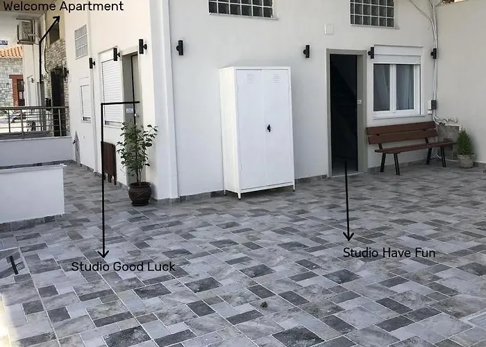 公寓 Good Luck Peraía